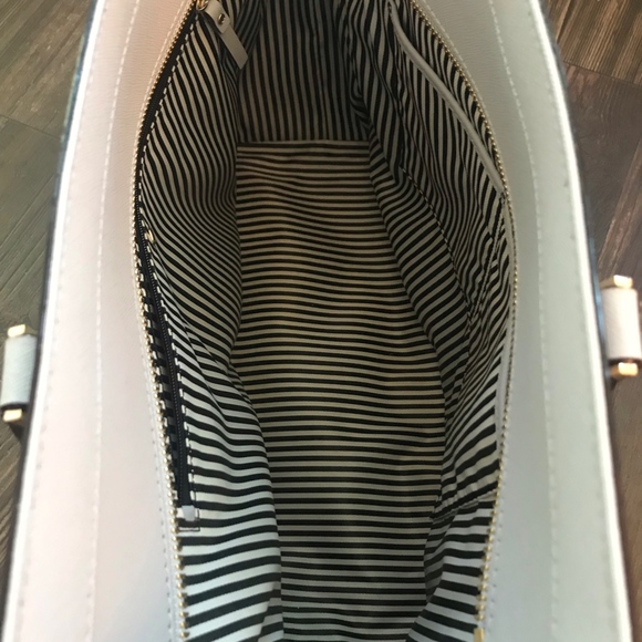 Large Grey Kate Spade Purse - Picture 3 of 6